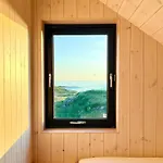 New With Ocean Views In Vesteralen Straumsjoen