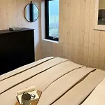 New With Ocean Views In Vesteralen 別荘 *