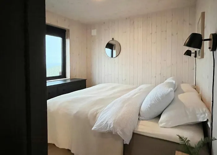 New With Ocean Views In Vesteralen בית נופש Straumsjoen