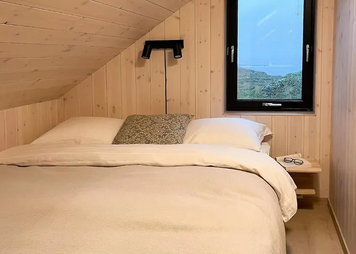 New With Ocean Views In Vesteralen Straumsjoen